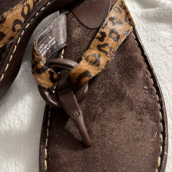 YELLOW BOX Moon, animal hair sandals, leather and leopard, like new flip flops 9 - Picture 7 of 9